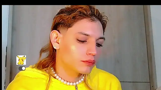 Snapshot of honey_skin chatting on 7, 3, 2025 honey skin online show from 7, 3, 2025