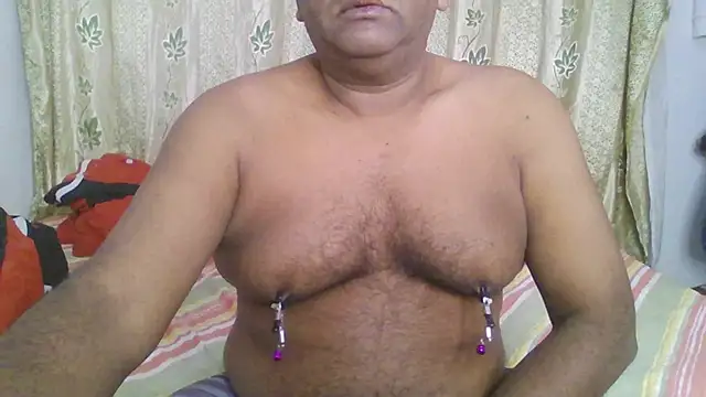 Snapshot of Beargryzzly chatting on 22, 12, 2024 Beargryzzly online show from 22, 12, 2024