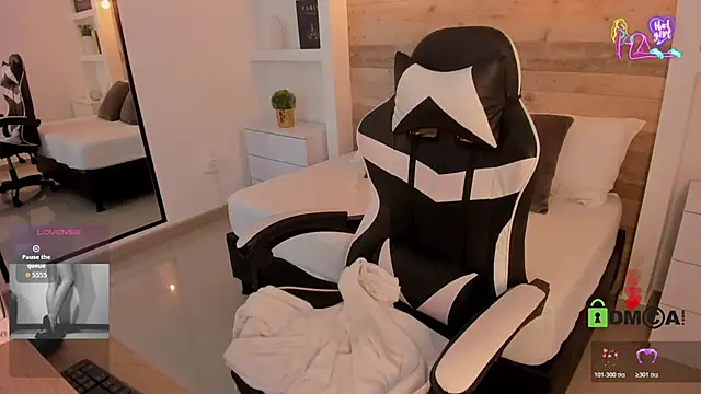 Snapshot of candy_summer28 chatting on 18, 2, 2026 candy summer28 online show from 18, 2, 2026