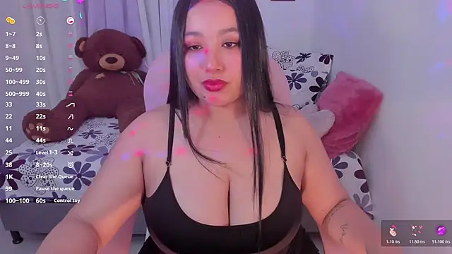 Snapshot of _Arianna08_ chatting on 10, 11, 2025 Arianna08 online show from 10, 11, 2025