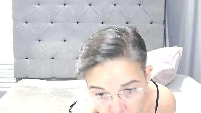 StaceyDarling online show from 23, 10, 2025