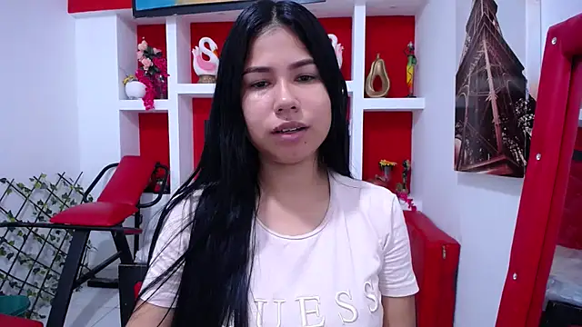 Letty Plugxo online show from 24, 10, 2025