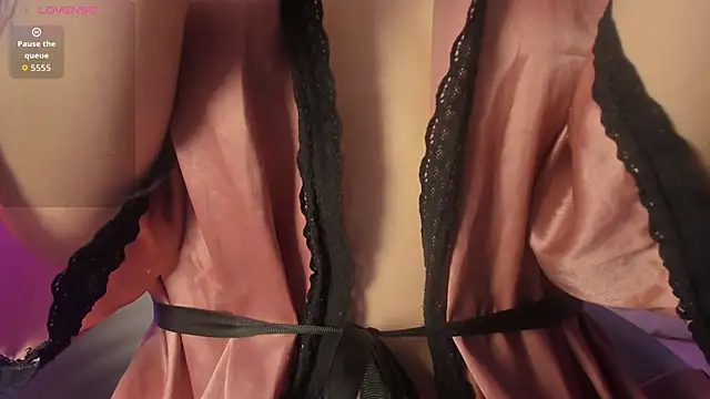 ScarletGV online show from 10, 11, 2025