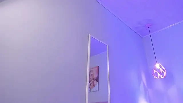 ScarletGV online show from 1, 12, 2025