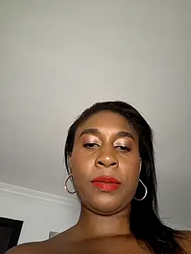 Snapshot of HanaThompson chatting on 2, 1, 2025 HanaThompson online show from 2, 1, 2025