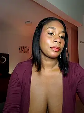 Snapshot of HanaThompson chatting on 3, 12, 2025 HanaThompson online show from 3, 12, 2025