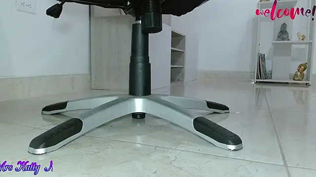 mrskatty online show from 6, 3, 2025