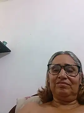Snapshot of _candi chatting on 3, 6, 2026 candi online show from 3, 6, 2026