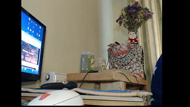 Snapshot of amorelara chatting on 8, 10, 2025 amorelara online show from 8, 10, 2025