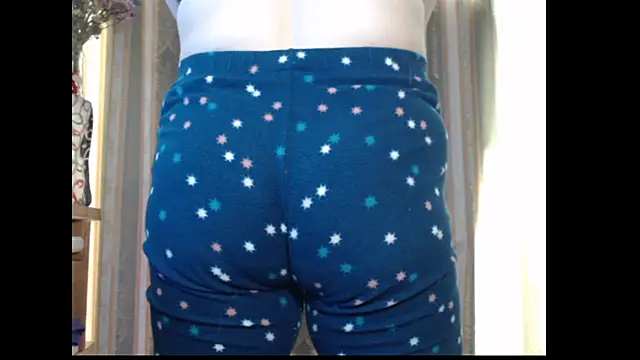 Snapshot of amorelara chatting on 20, 10, 2025 amorelara online show from 20, 10, 2025