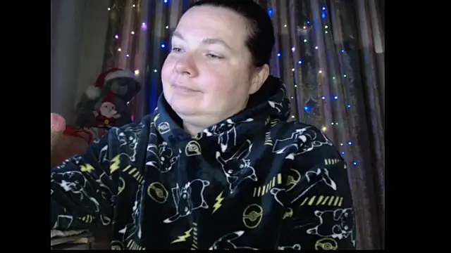 Snapshot of amorelara chatting on 15, 12, 2025 amorelara online show from 15, 12, 2025