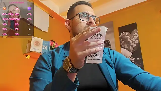 Snapshot of Jerry_hot1 chatting on 15, 11, 2025 Jerry hot1 online show from 15, 11, 2025