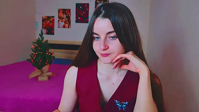 Snapshot of Miss_Arwen chatting on 19, 12, 2024 Miss Arwen online show from 19, 12, 2024