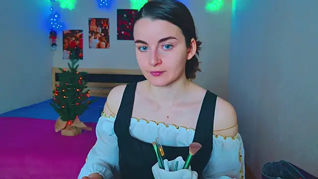 Snapshot of Miss_Arwen chatting on 23, 12, 2024 Miss Arwen online show from 23, 12, 2024