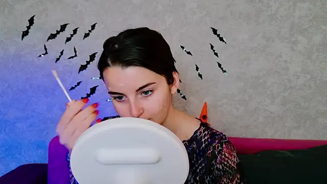 Snapshot of Miss_Arwen chatting on 8, 10, 2025 Miss Arwen online show from 8, 10, 2025