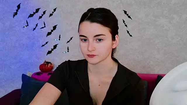 Snapshot of Miss_Arwen chatting on 13, 10, 2025 Miss Arwen online show from 13, 10, 2025