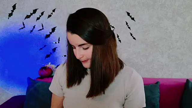 Snapshot of Miss_Arwen chatting on 20, 10, 2025 Miss Arwen online show from 20, 10, 2025