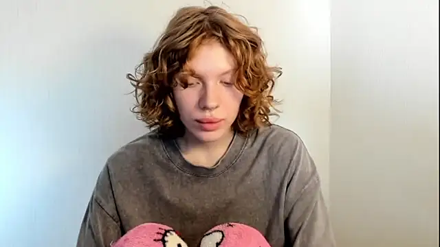 Snapshot of StellaDavis chatting on 24, 10, 2025 StellaDavis online show from 24, 10, 2025