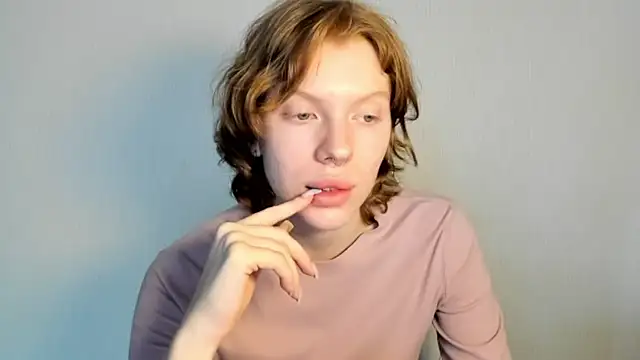 StellaDavis online show from 25, 2, 2026