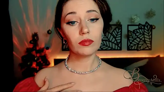 MissBeverlyMills online show from 4, 1, 2025