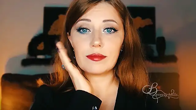 MissBeverlyMills online show from 25, 9, 2025