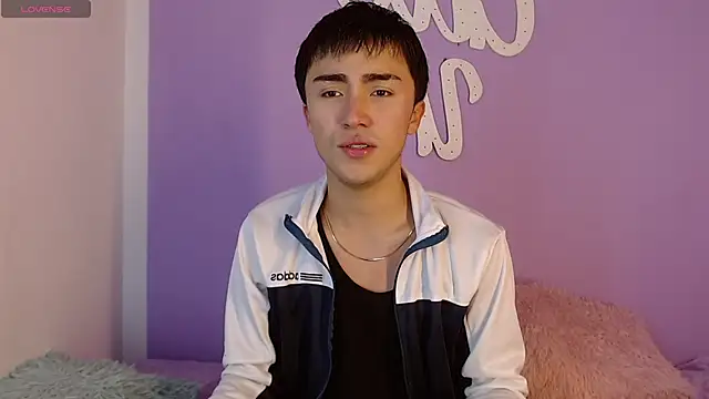 Snapshot of santi-fabulous chatting on 4, 12, 2024 santi-fabulous online show from 4, 12, 2024