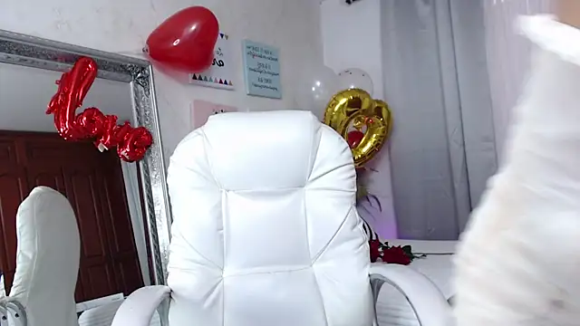 Snapshot of bonnie-love chatting on 15, 2, 2025 bonnie-love online show from 15, 2, 2025