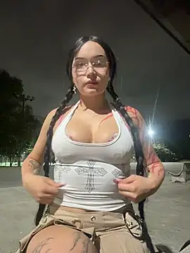 Snapshot of Electra_doll_ chatting on 21, 10, 2025 Electra doll online show from 21, 10, 2025