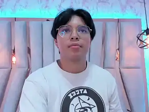 Emmapark  online show from 20, 2, 2025