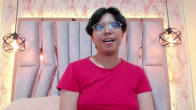 Emmapark  online show from 2, 3, 2025