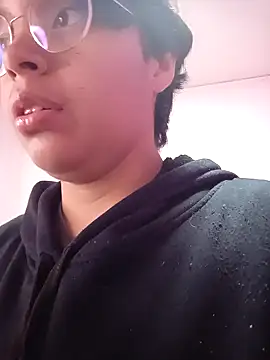 Emmapark  online show from 12, 3, 2025