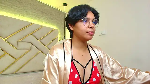 Emmapark  online show from 18, 3, 2025