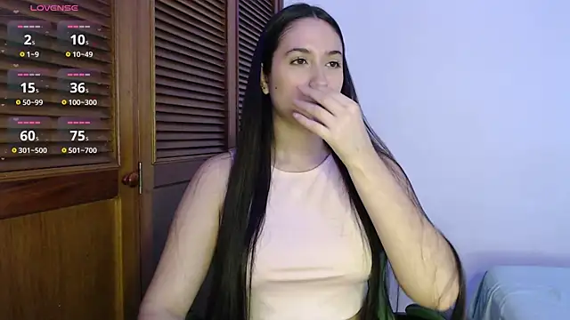 sofiaduque 26 online show from 10, 11, 2025