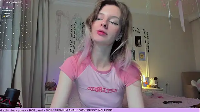 Snapshot of Neko_kitsune1 chatting on 16, 12, 2025 Neko kitsune1 online show from 16, 12, 2025