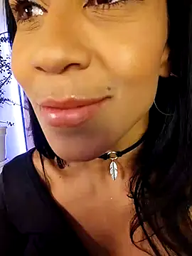 Snapshot of Charlotte_Bayron chatting on 13, 12, 2024 Charlotte Bayron online show from 13, 12, 2024