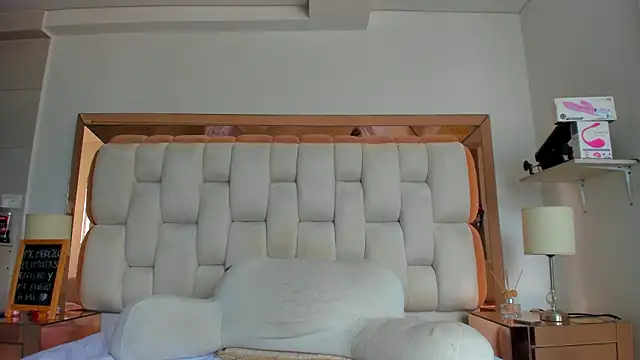 Snapshot of emilyparkerr01 chatting on 15, 3, 2025 emilyparkerr01 online show from 15, 3, 2025