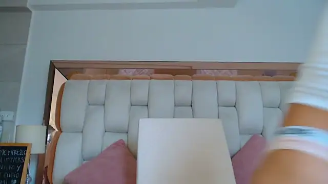 Snapshot of emilyparkerr01 chatting on 4, 11, 2025 emilyparkerr01 online show from 4, 11, 2025