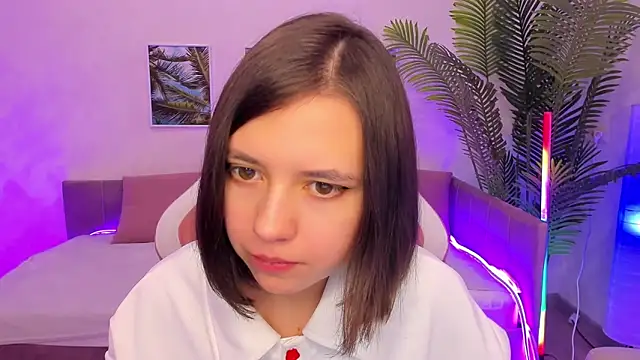 Lina Brownie online show from 11, 2, 2025