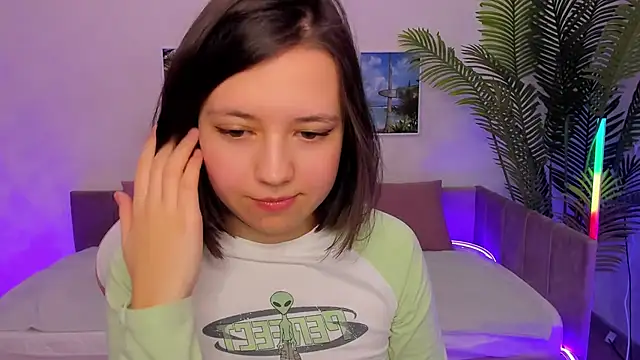 Lina Brownie online show from 22, 2, 2025