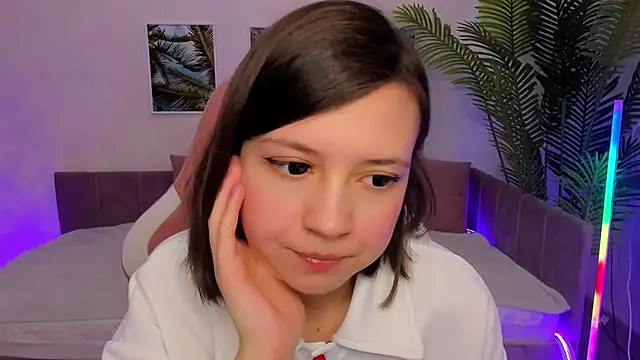 Lina Brownie online show from 10, 3, 2025