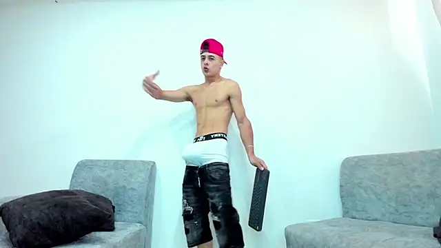 JuniorMorris  online show from 20, 3, 2025