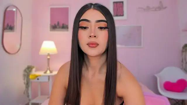 Snapshot of little-natt chatting on 6, 2, 2025 little-natt online show from 6, 2, 2025