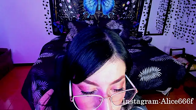 Snapshot of alice_666f chatting on 7, 10, 2025 alice 666f online show from 7, 10, 2025