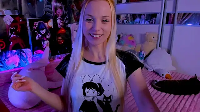 Cute  Pony online show from 13, 5, 2026