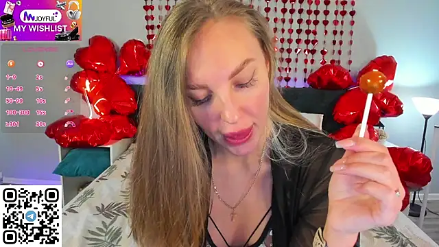 Kelly Hardy online show from 17, 2, 2025