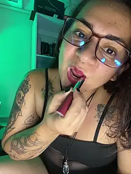 Snapshot of Amarantha_666 chatting on 27, 5, 2026 Amarantha 666 online show from 27, 5, 2026
