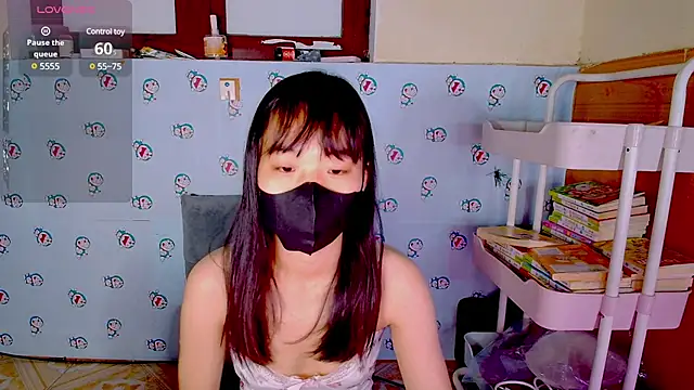   Saphia   online show from 4, 3, 2025