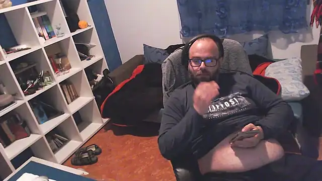 ravingr4d4 online show from 20, 3, 2025