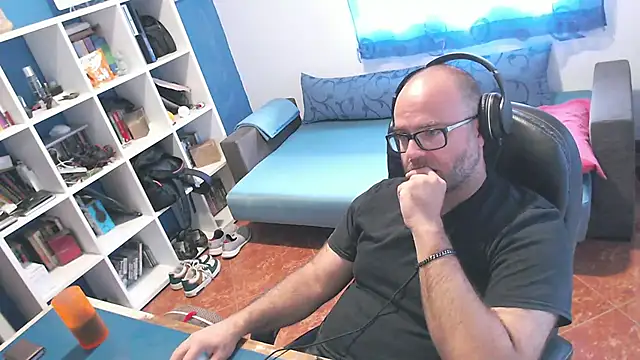 ravingr4d4 online show from 13, 9, 2025