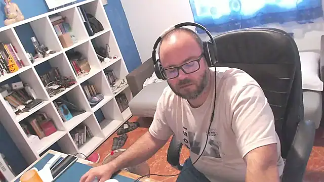 ravingr4d4 online show from 30, 9, 2025